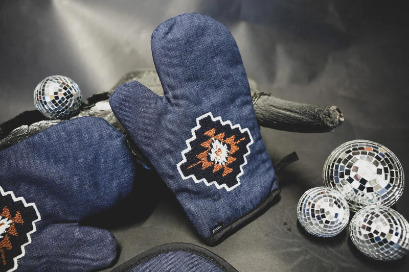 Aztec Hot Stuff Mitt Set