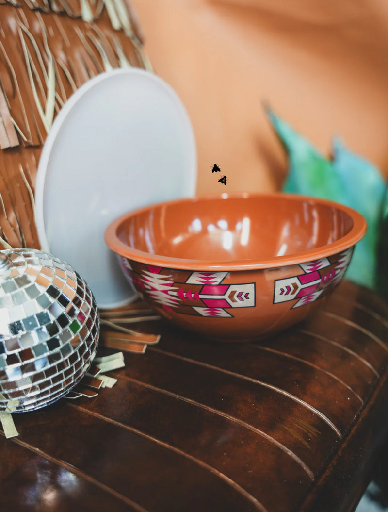 Sangria Western Bowl Set with Lids