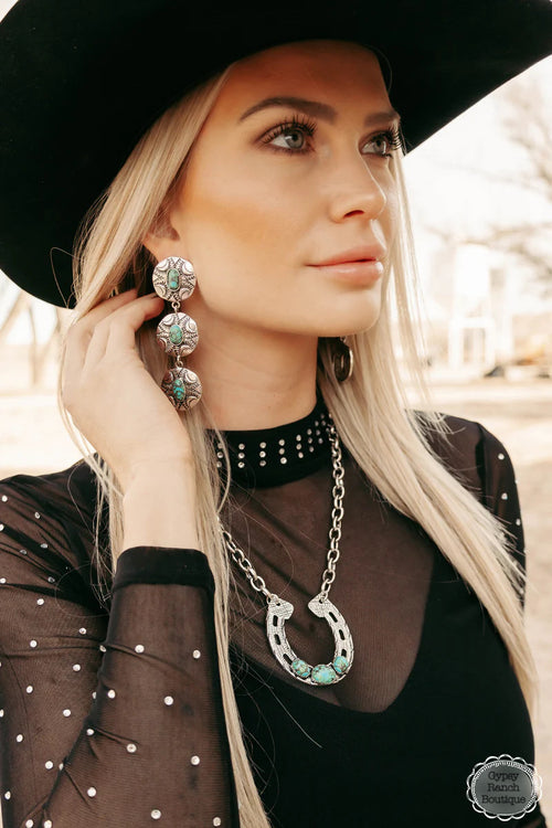 Horseshoe Turquoise Necklace