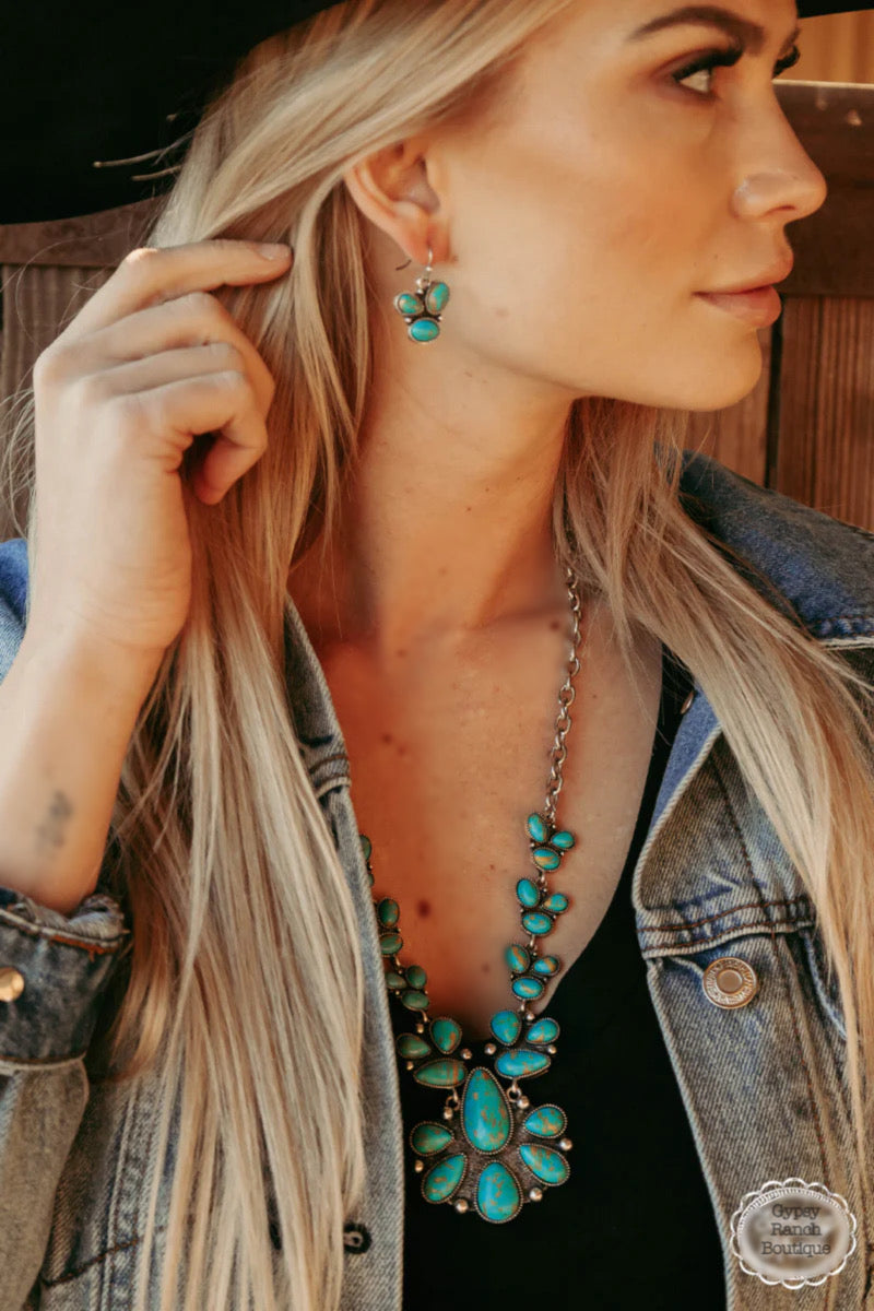 Stage Coach Trails Turquoise Necklace