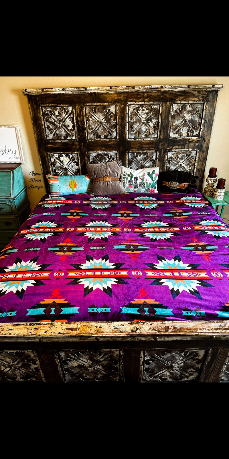 Midwestern Cozy Reversible Queen Blanket