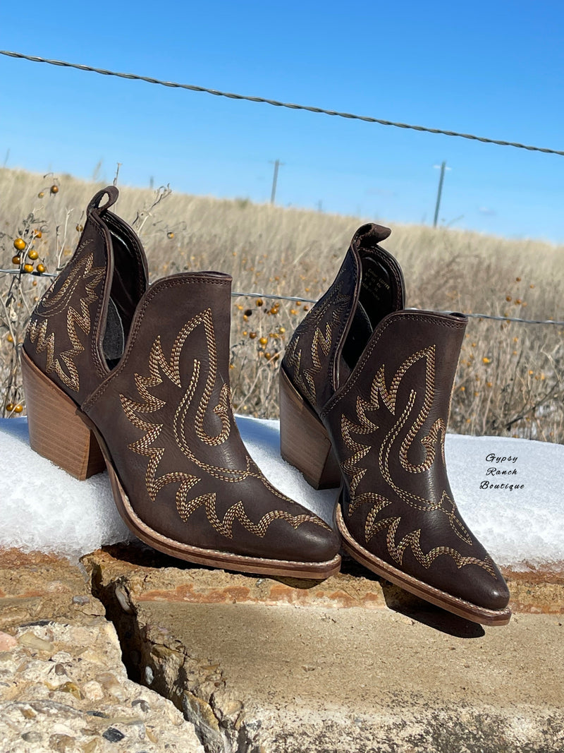 The Wyoming Hills Leather Boots