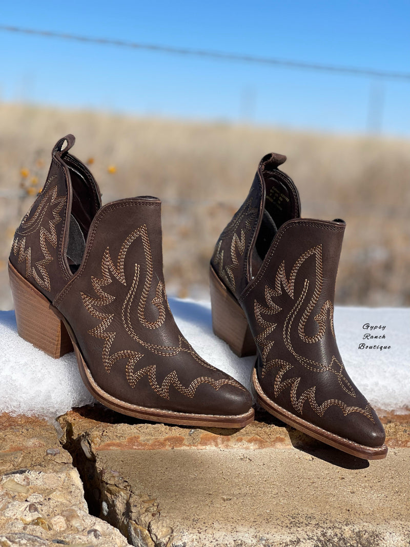 The Wyoming Hills Leather Boots